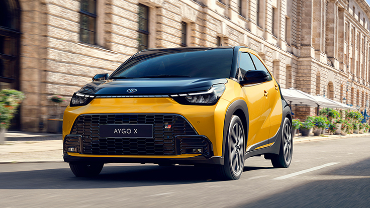 TOYOTA AYGO X HYBRID 115 E-CVT